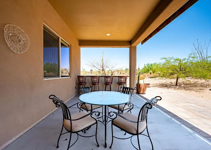 Spacious 3br Retreat - Mountain Views Holiday home Apache Junction