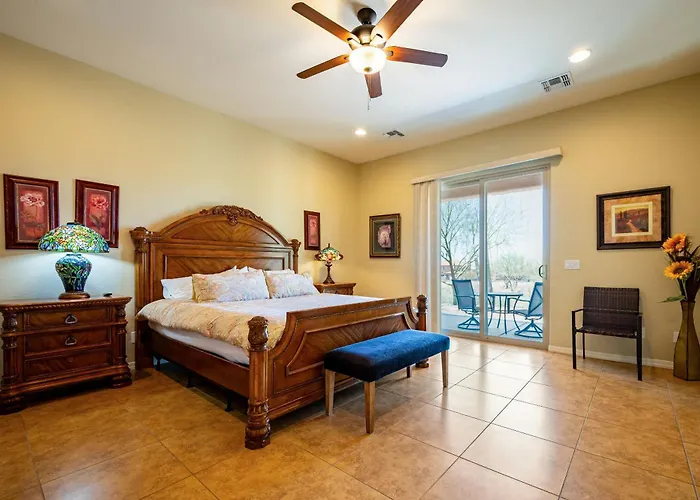 Spacious 3br Retreat - Mountain Views Holiday home